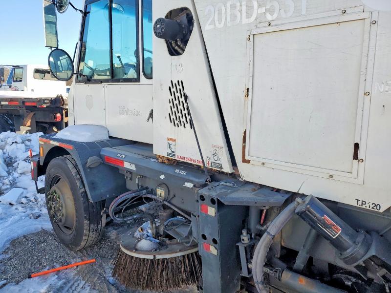 2017 Globe 2017 Global Street Sweeper