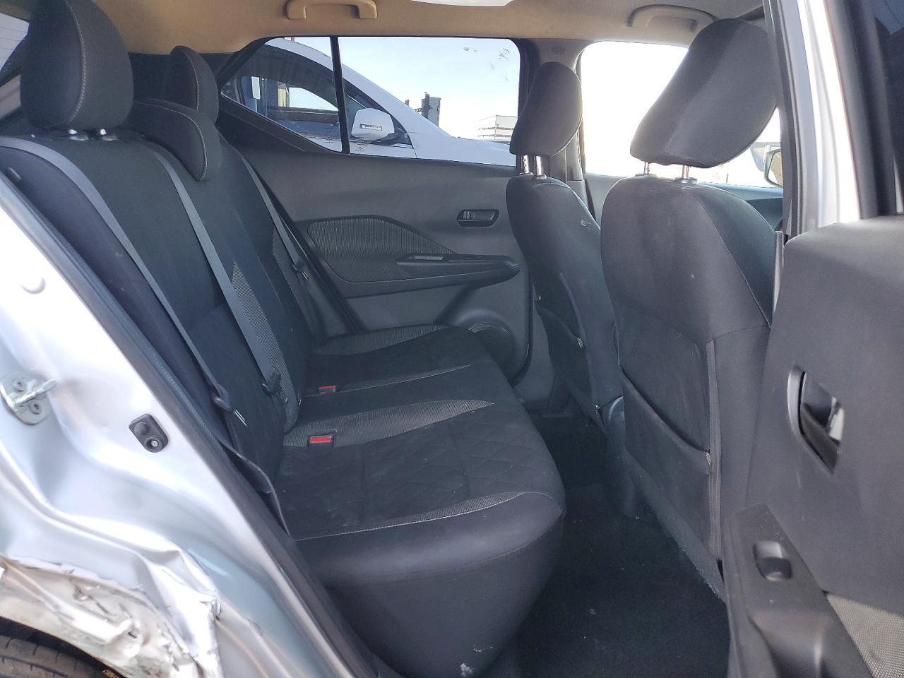 2018 Nissan Kicks s