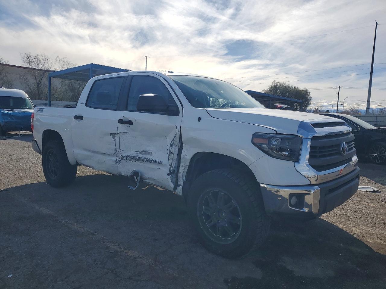 2014 Toyota Tundra SR5