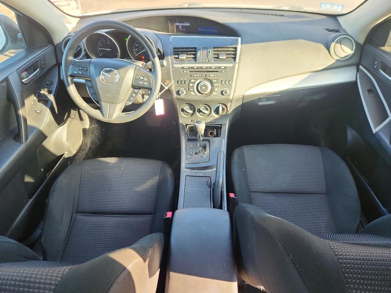 2013 Mazda 3 I