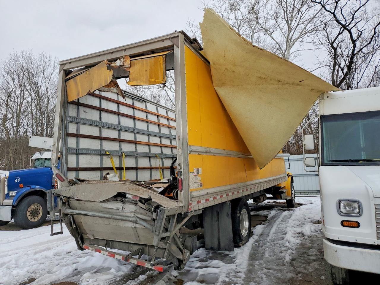 2018 Freigliner 2018 Freightliner Business Class M2 BOX Truck