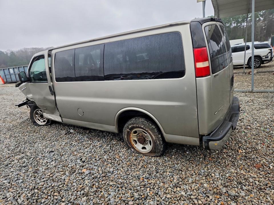 2003 Chevrolet Express G3500