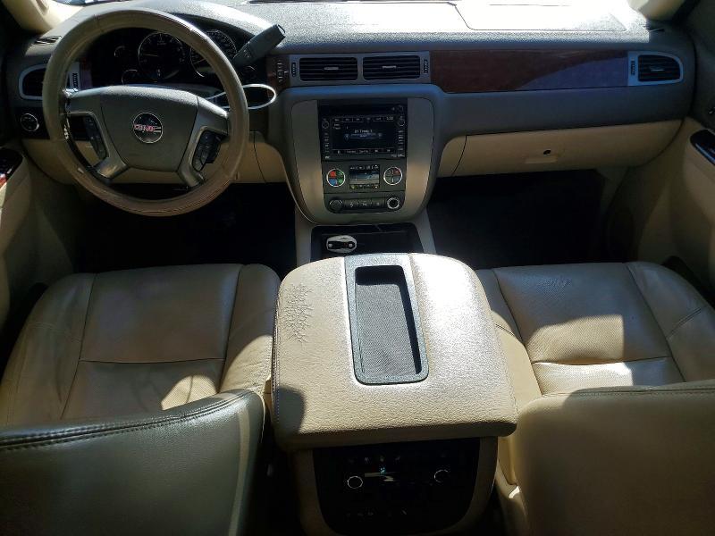 2011 GMC Yukon slt