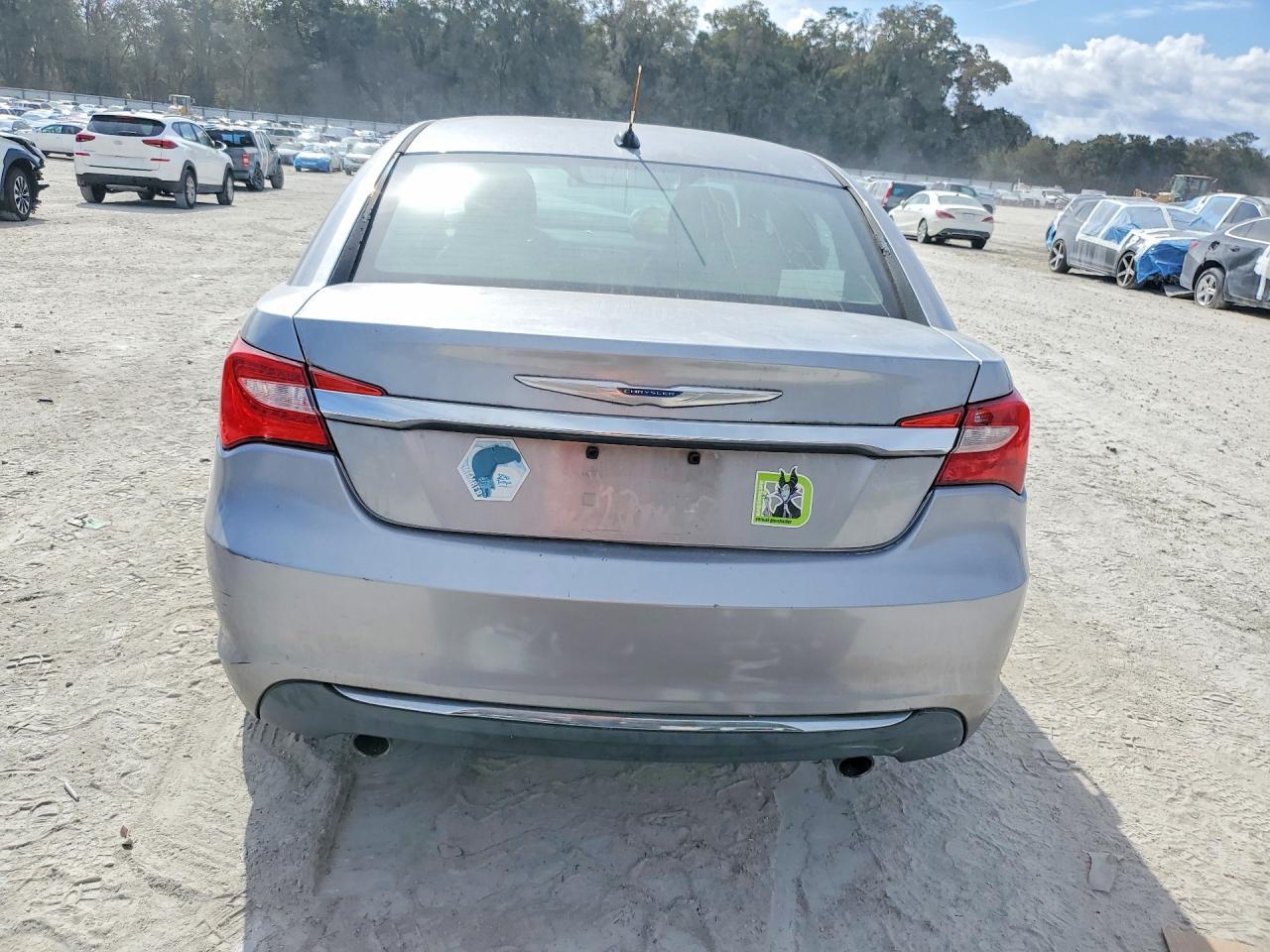 2014 Chrysler 200 Limited