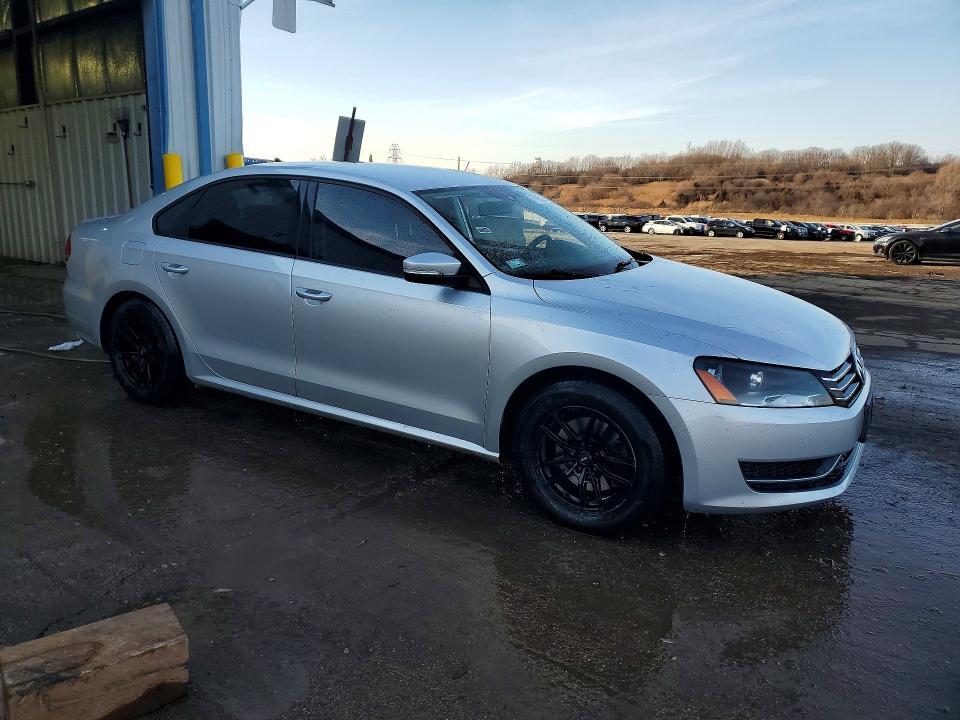 2014 Volkswagen Passat s