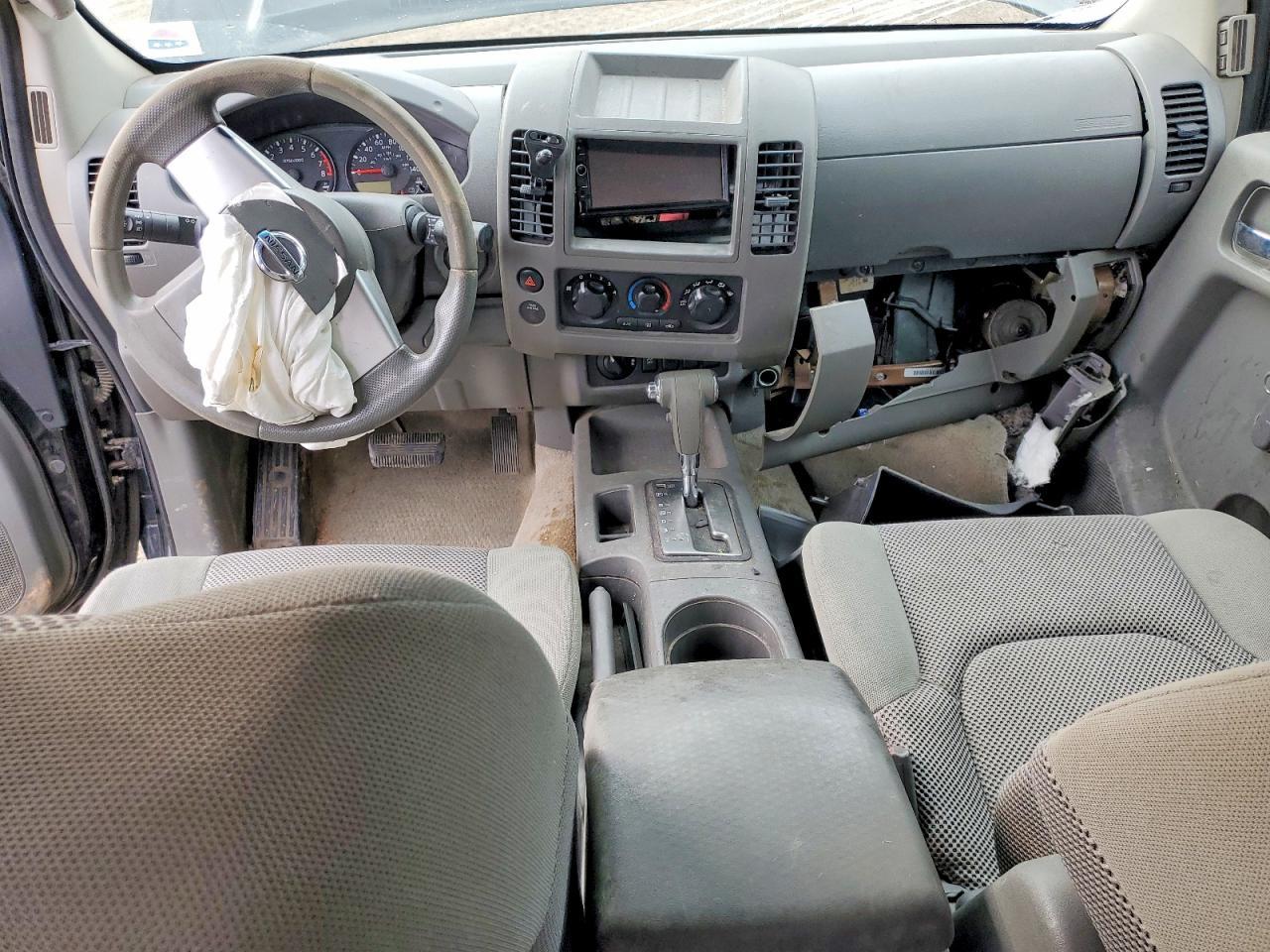 2013 Nissan Frontier S