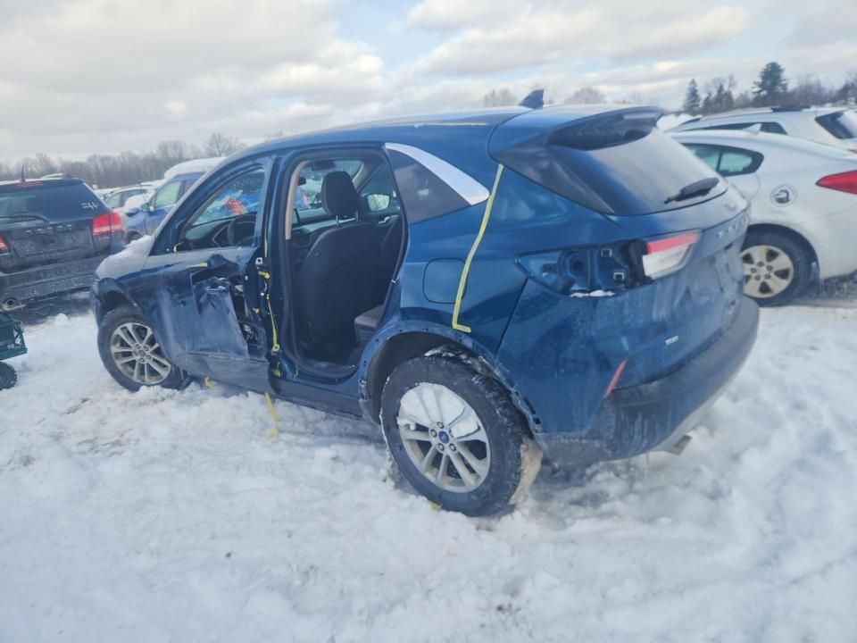 2020 Ford Escape se