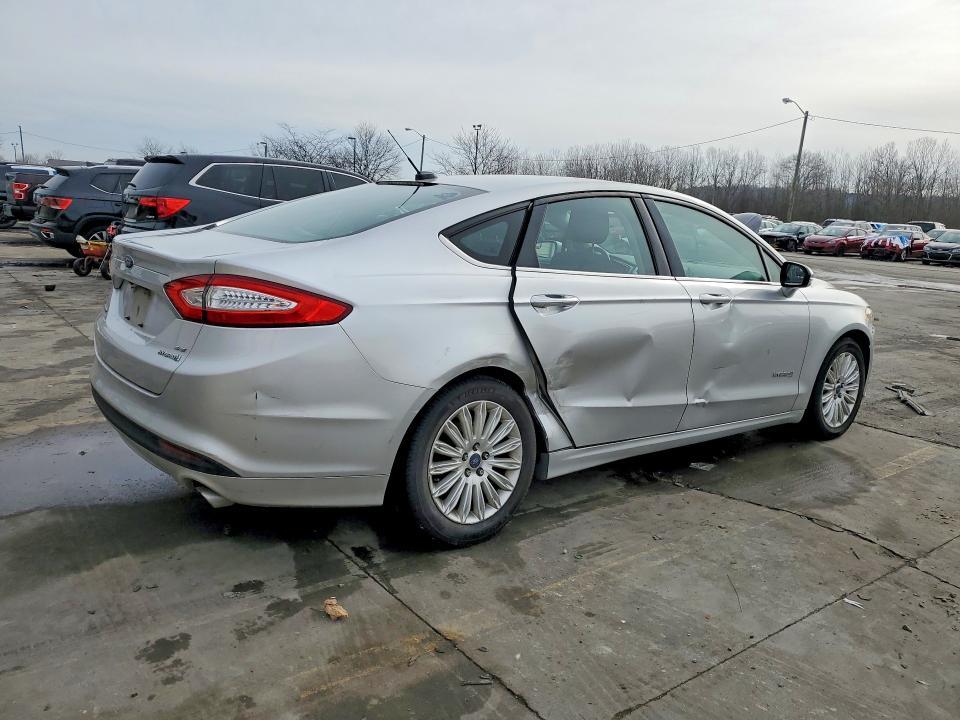 2016 Ford Fusion se Hybrid