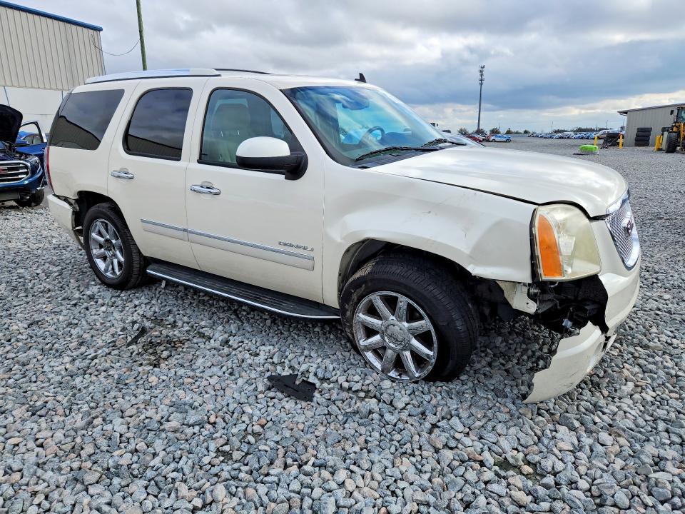 2010 GMC Yukon Denali