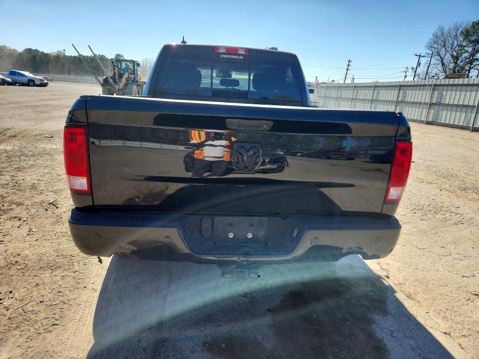 2018 Ram Trucks 1500 SLT