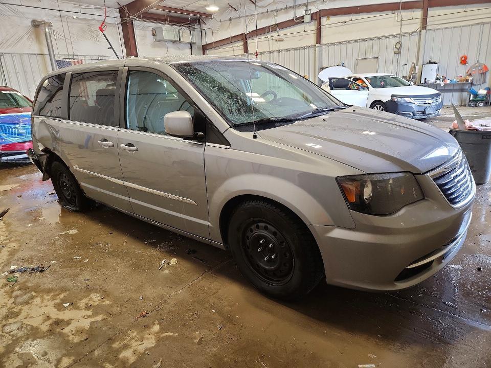 2014 Chrysler Town & Country s