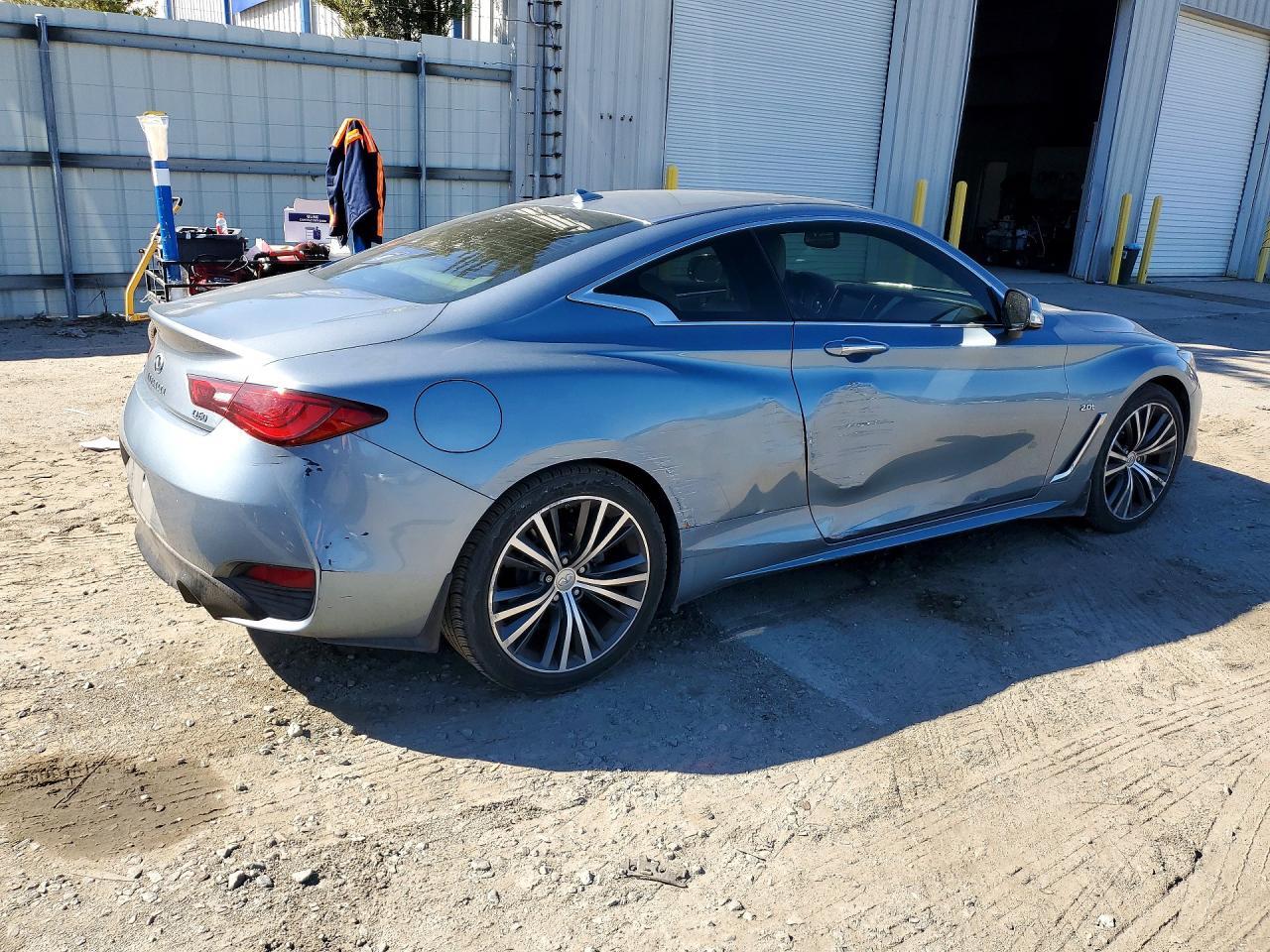 2017 Infiniti Q60 Base