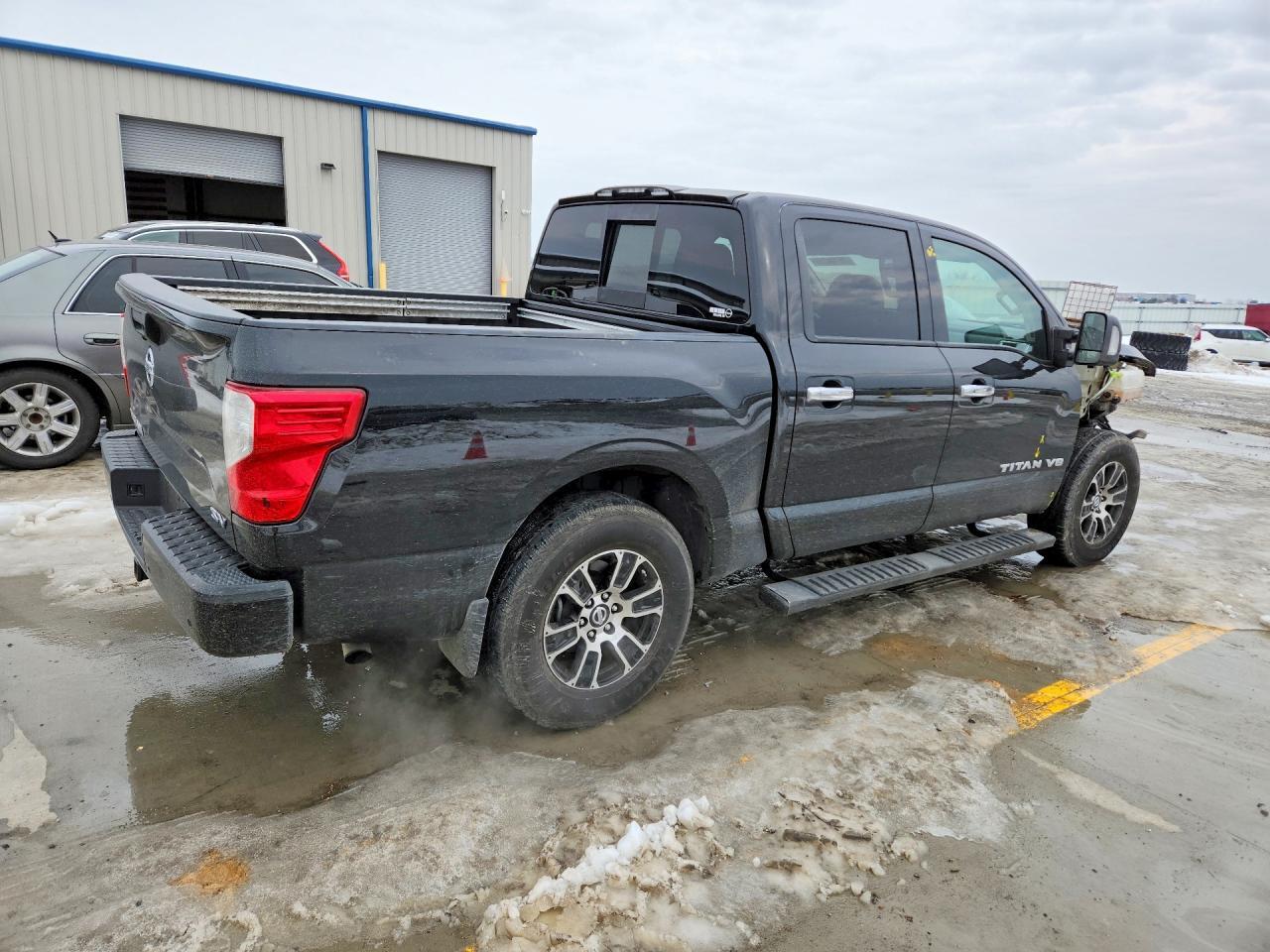 2020 Nissan Titan SV