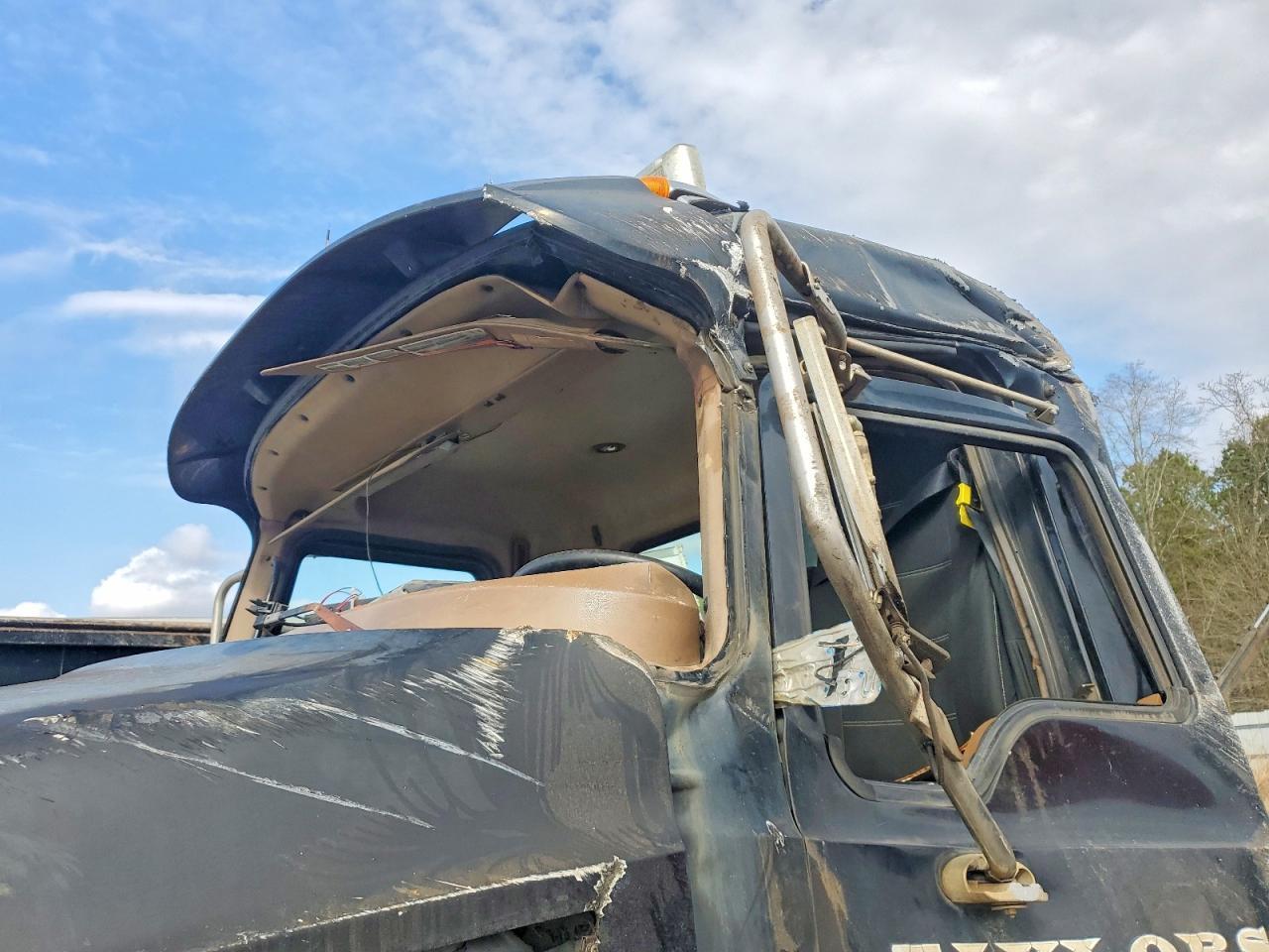 2007 Mack CTP700 ROLL-OFF Container Truck
