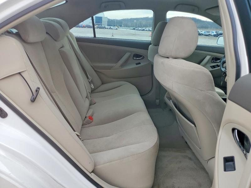 2009 Toyota Camry le
