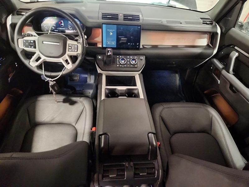 2025 Land Rover Defender 130 s