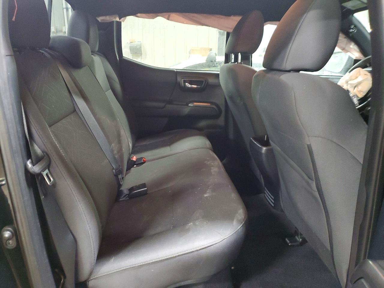 2017 Toyota Tacoma SR V6