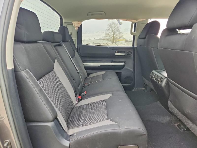 2014 Toyota Tundra SR5