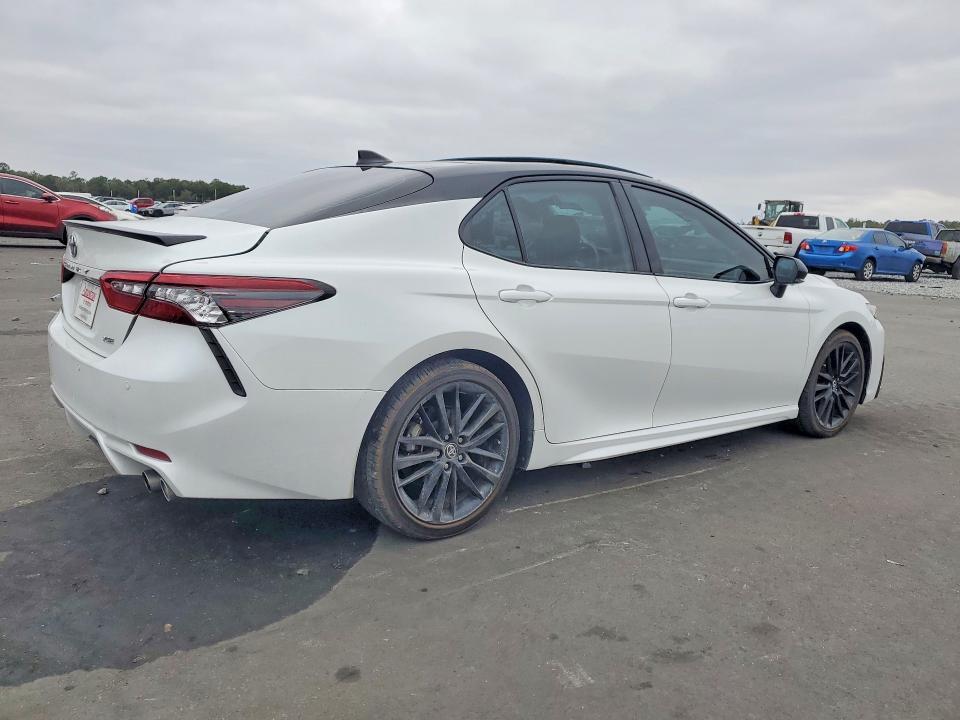 2024 Toyota Camry xse V6