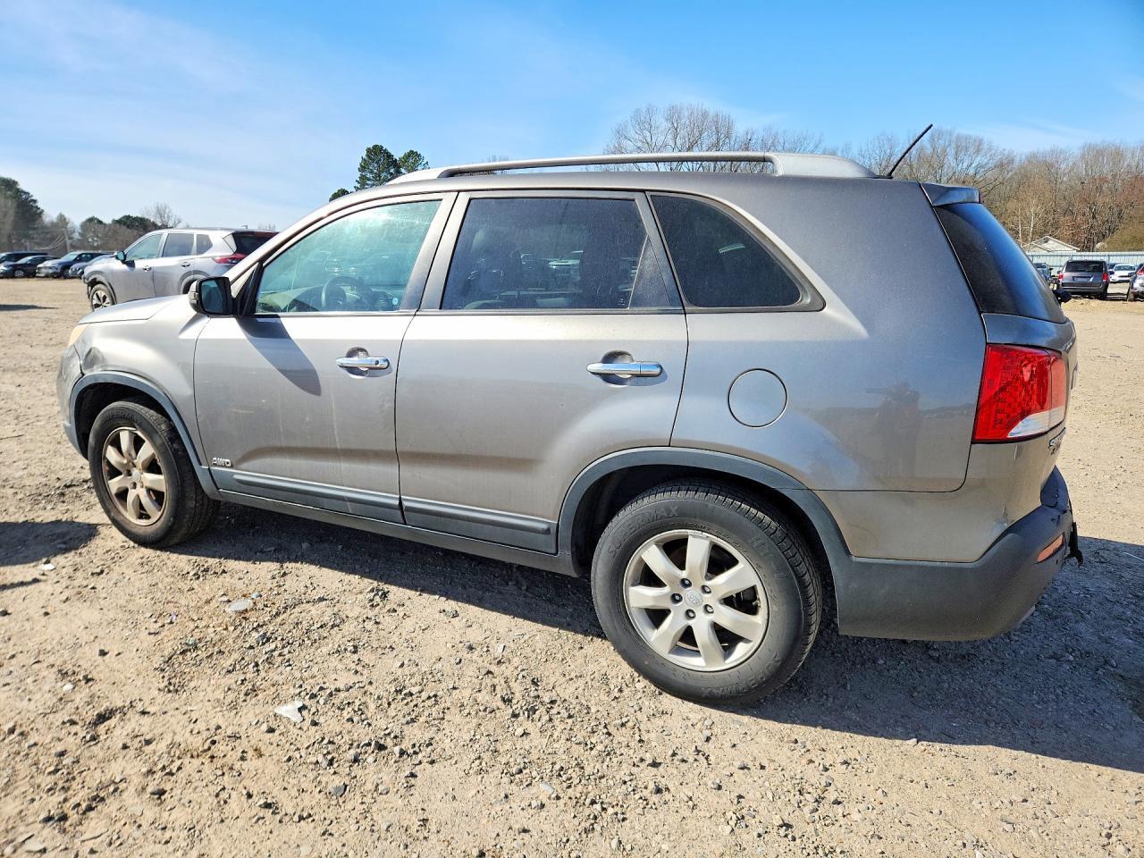 2011 KIA Sorento lx
