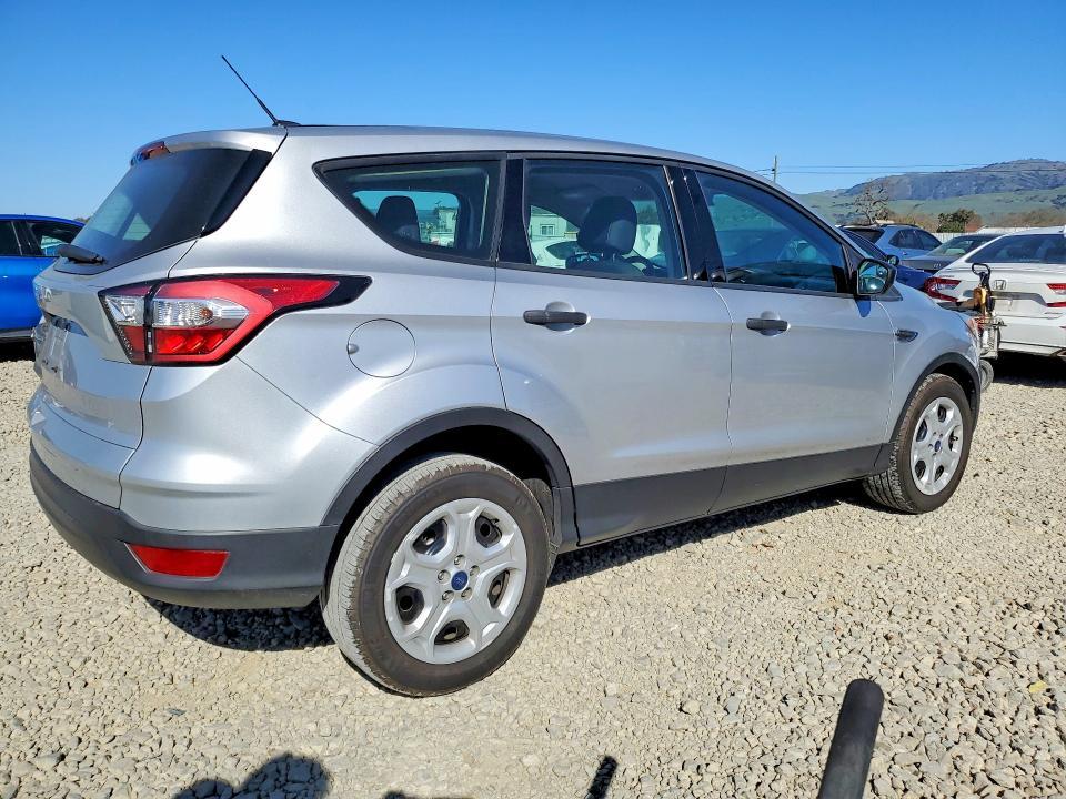 2017 Ford Escape s