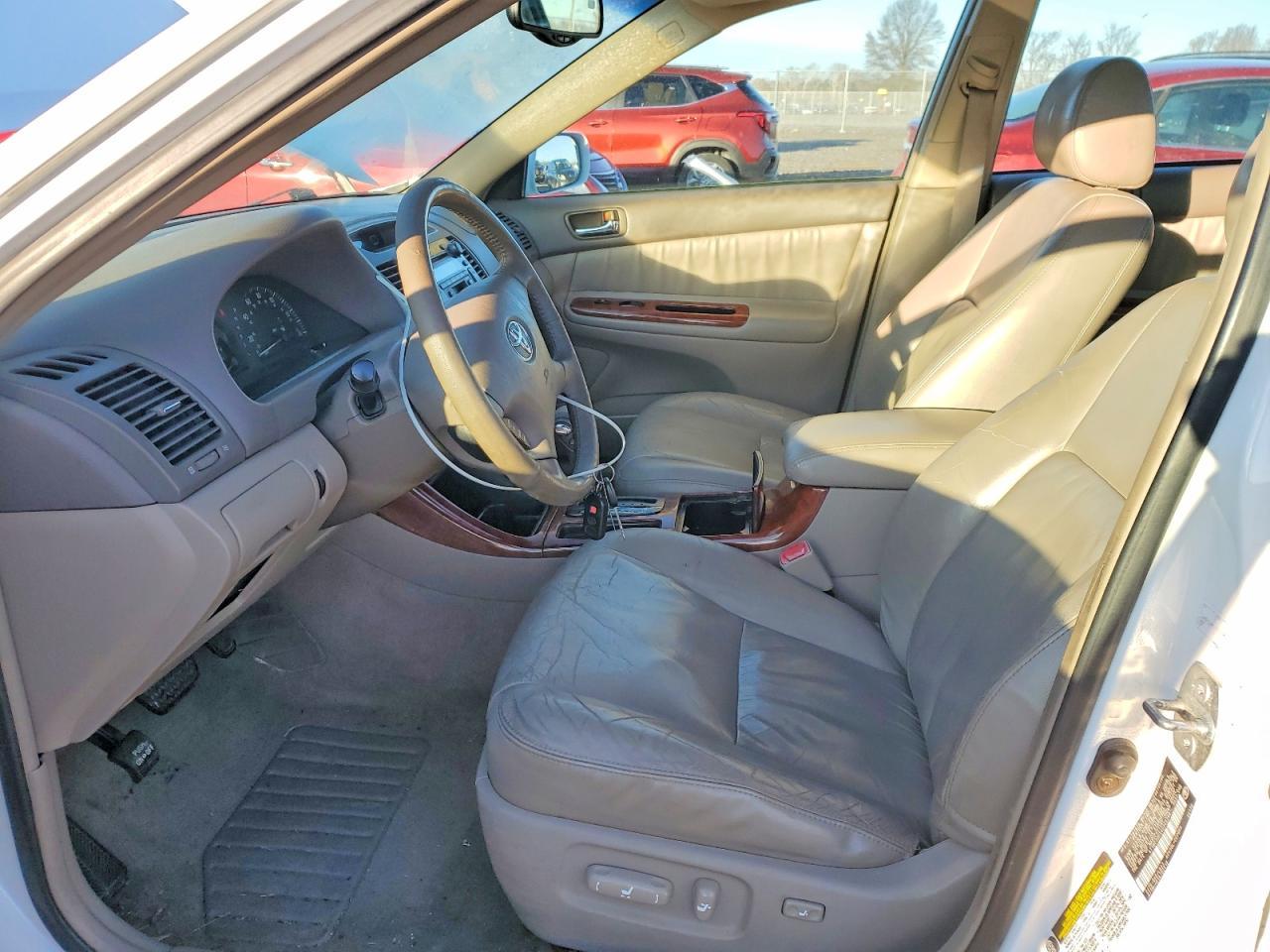 2004 Toyota Camry xle