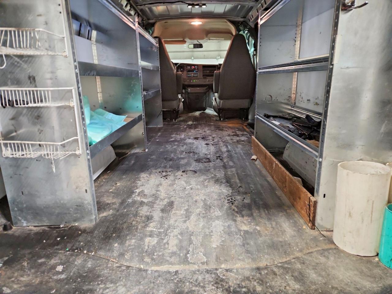 2022 Chevrolet Express G2500