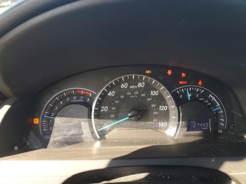 2012 Toyota Camry le