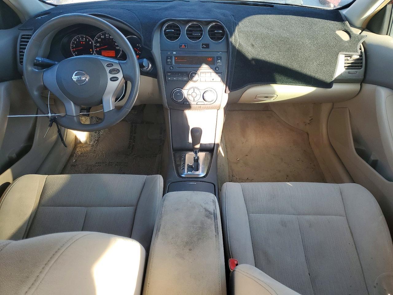 2010 Niss Altima