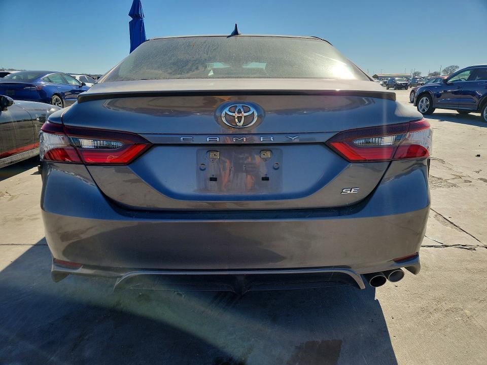 2023 Toyota Camry Hybrid