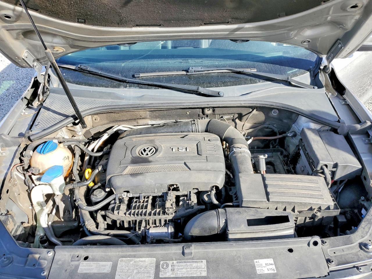 2014 Volkswagen Passat se