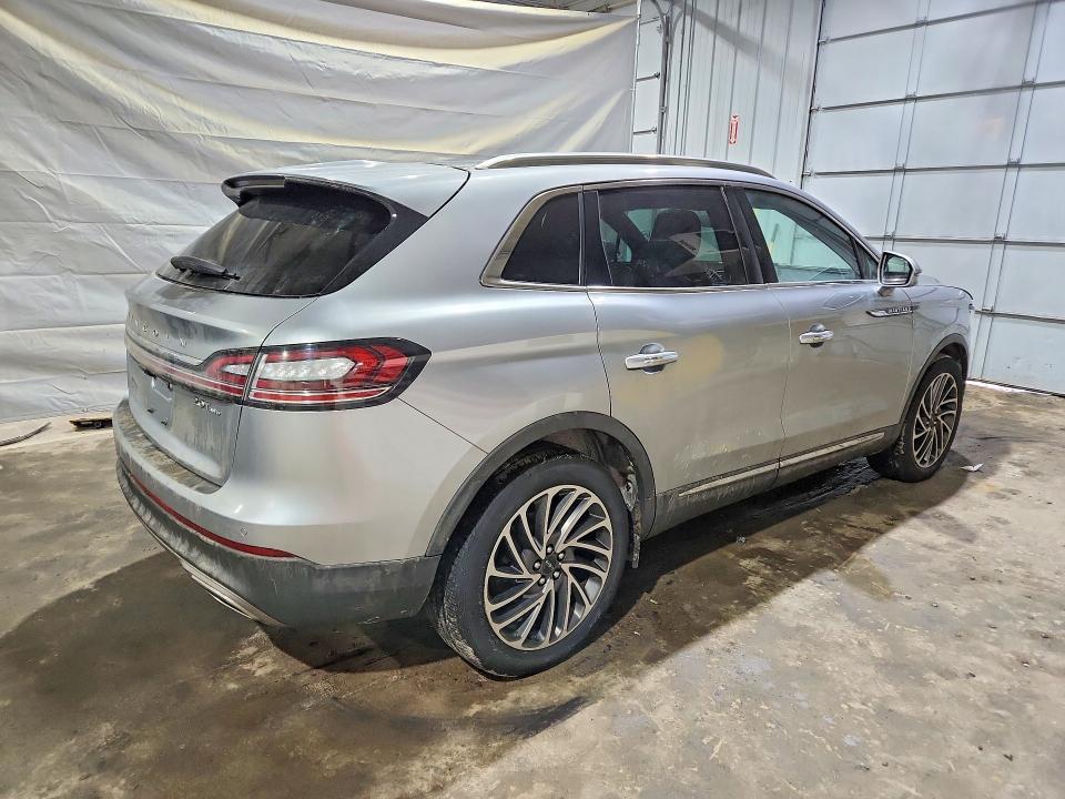 2020 Lincoln Nautilus Reserve