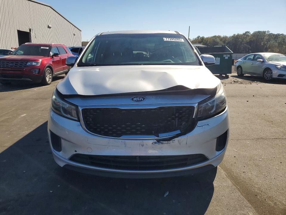 2016 KIA Sedona lx