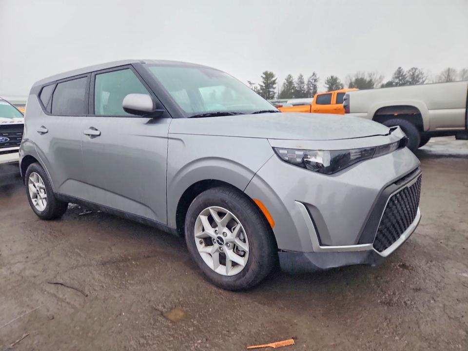 2025 KIA Soul lx