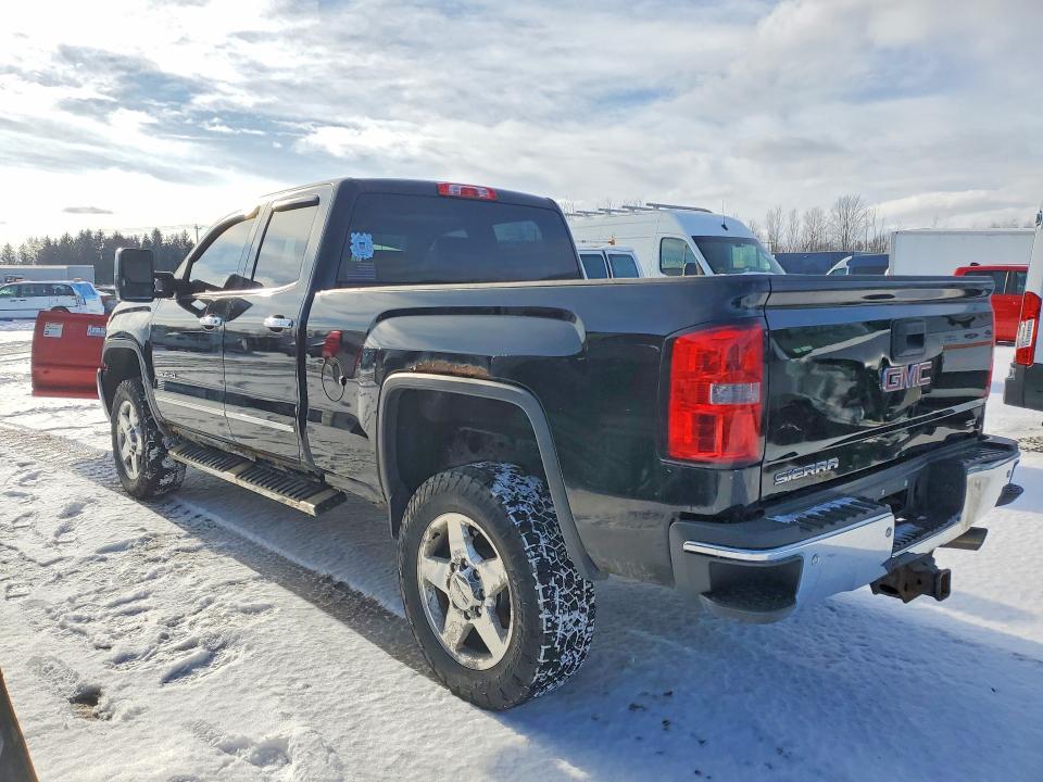 2015 GMC Sierra K2500 slt