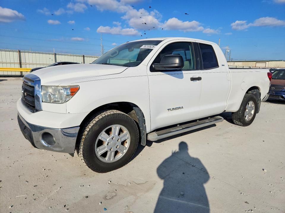 2011 Toyota Tundra Double cab SR5
