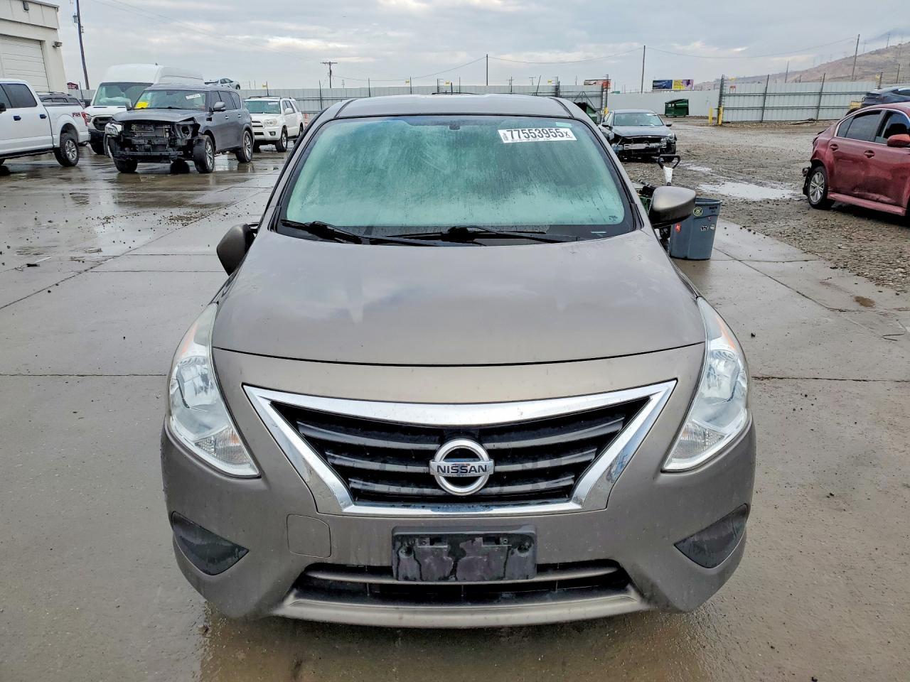 2016 Nissan Versa s
