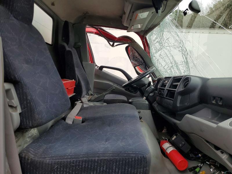 2019 Hino 195 box Truck