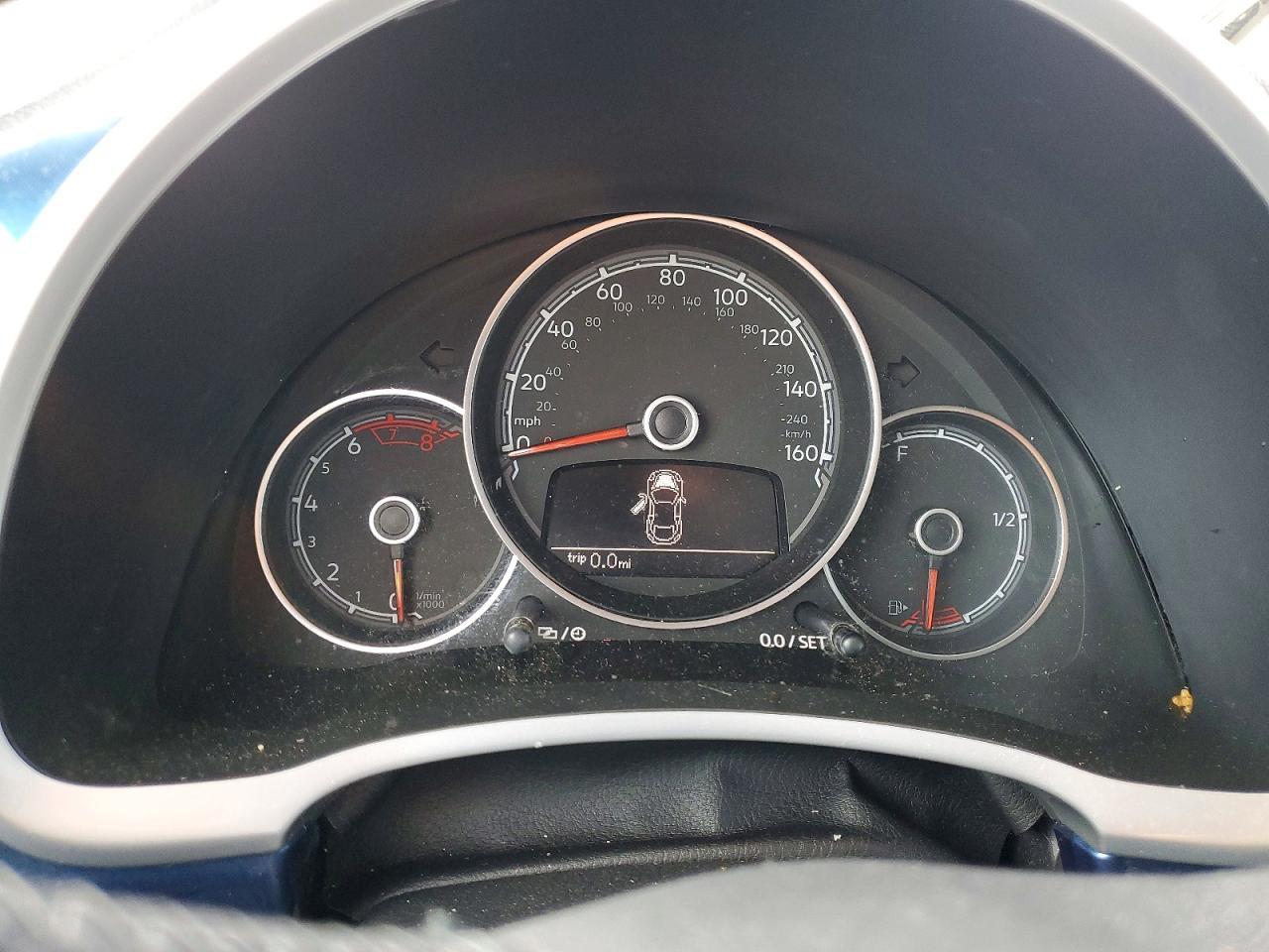 2018 Volkswagen Beetle s
