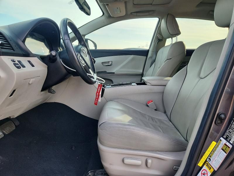 2013 Toyota Venza le