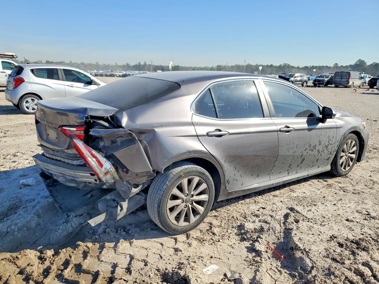 2018 Toyota Camry le