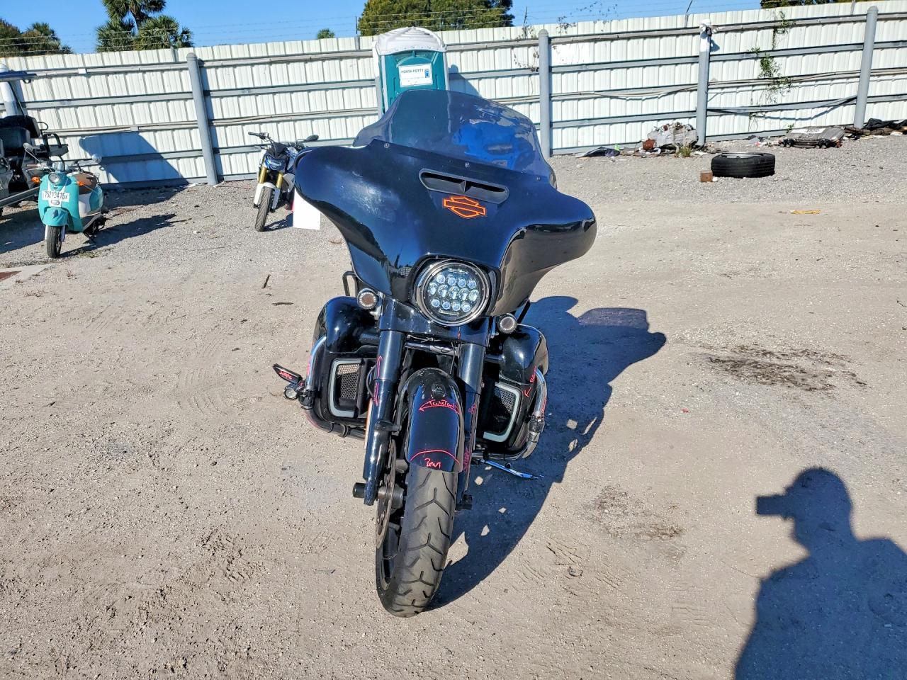 2023 Harley-Davidson Flhx