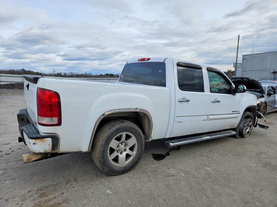 2007 GMC New Sierra Denali