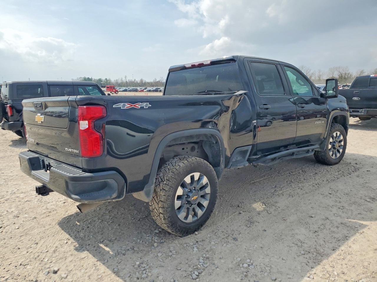 2023 Chevrolet Silverado K2500 Custom