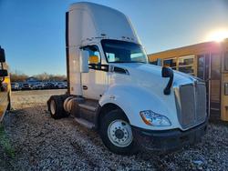 2016 Kenworth Construction T680 en venta en Franklin, WI
