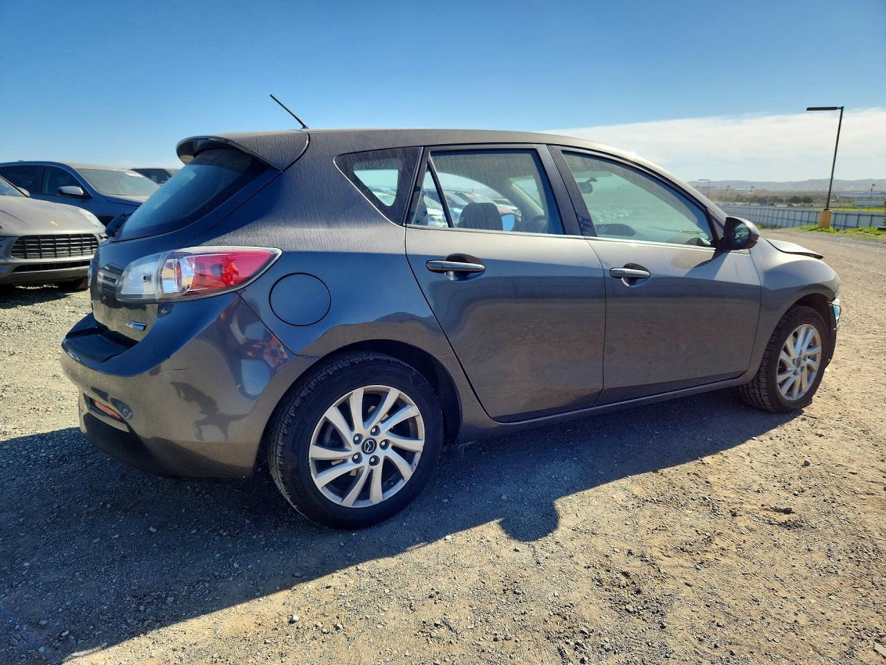 2013 Mazda 3 I