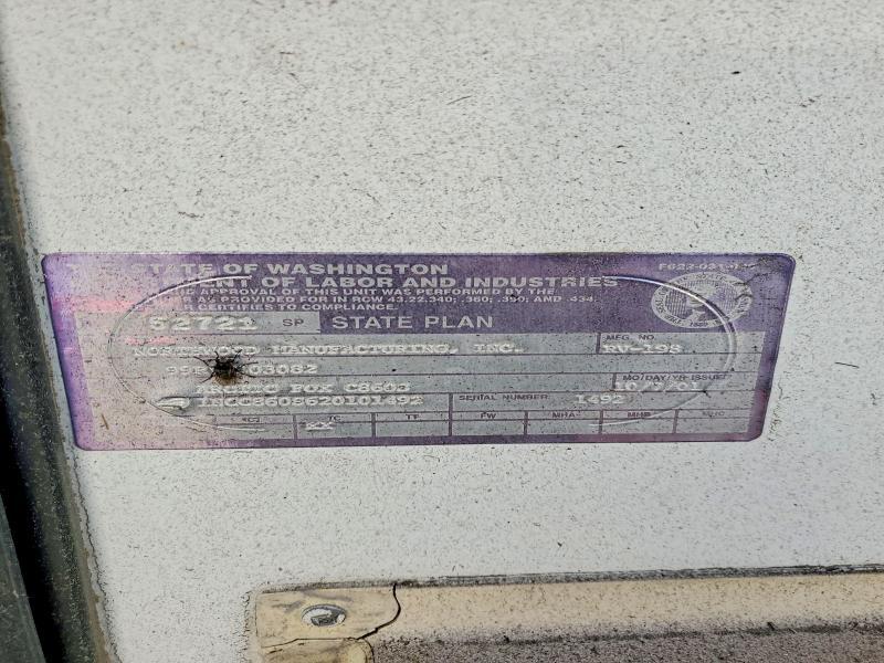 2002 Arctic Fox Camper