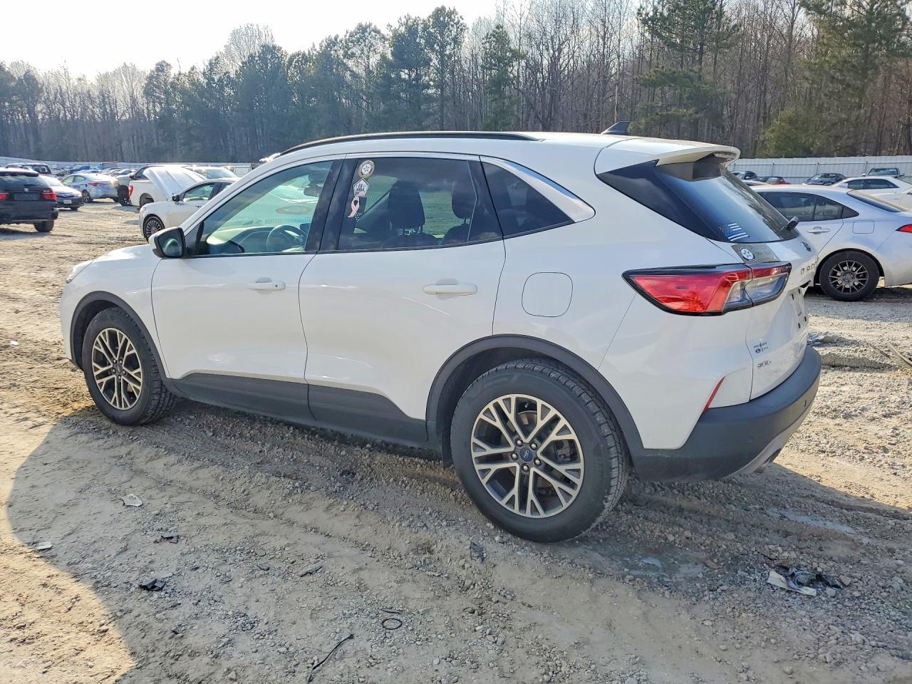 2020 Ford Escape sel