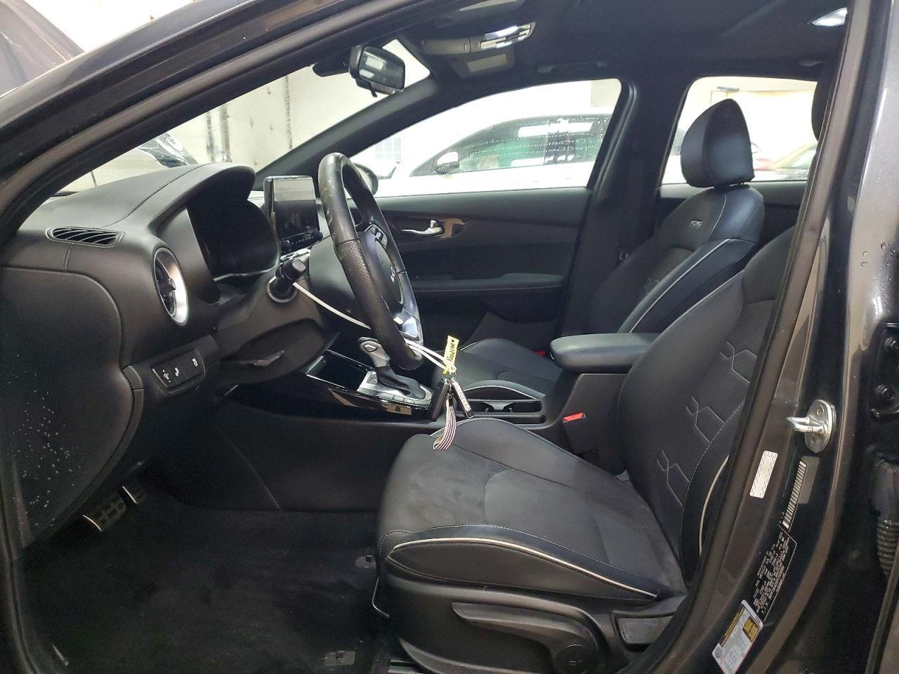 2023 KIA Forte gt Line