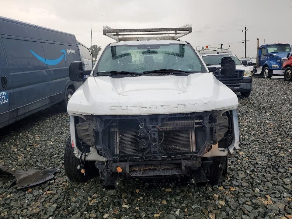 2021 Ford F350 Super Duty Utility / Service Truck